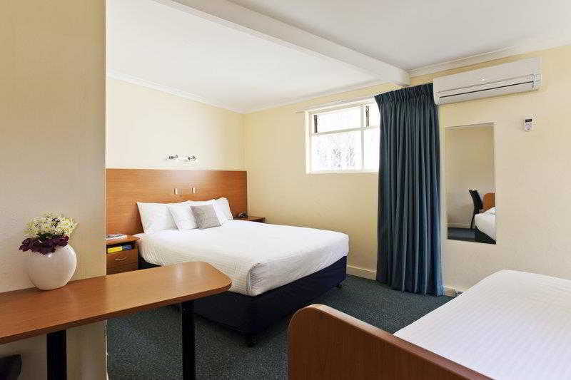 Best Western Monaro 3*