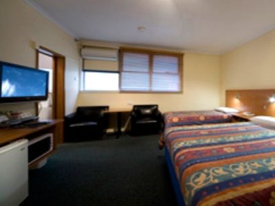 Best Western Monaro Motel 3*